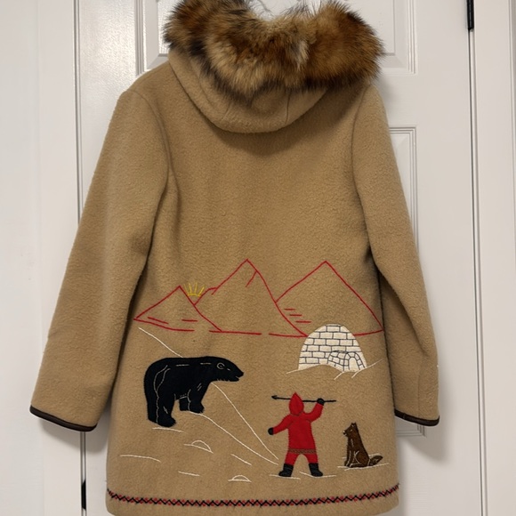 Vintage 1970’s James Bay Wool Coat w/Fur Hood & Leather Trim - Picture 9 of 12